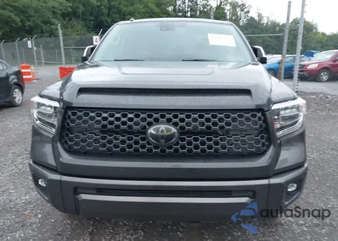 2018 Toyota Tundra Platinum 5.7L V8 из США, поврежденный, VIN 5TFGY5F16JX236018